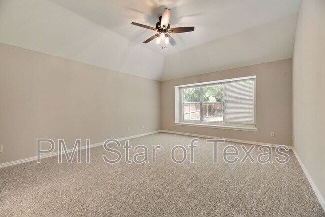 Building Photo - 7600 Shasta Dr