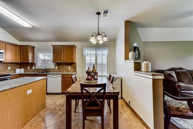 Building Photo - 1206 Periwinkle Dr