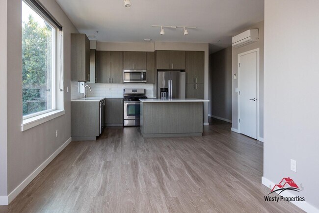 Building Photo - 110 N Blandena St