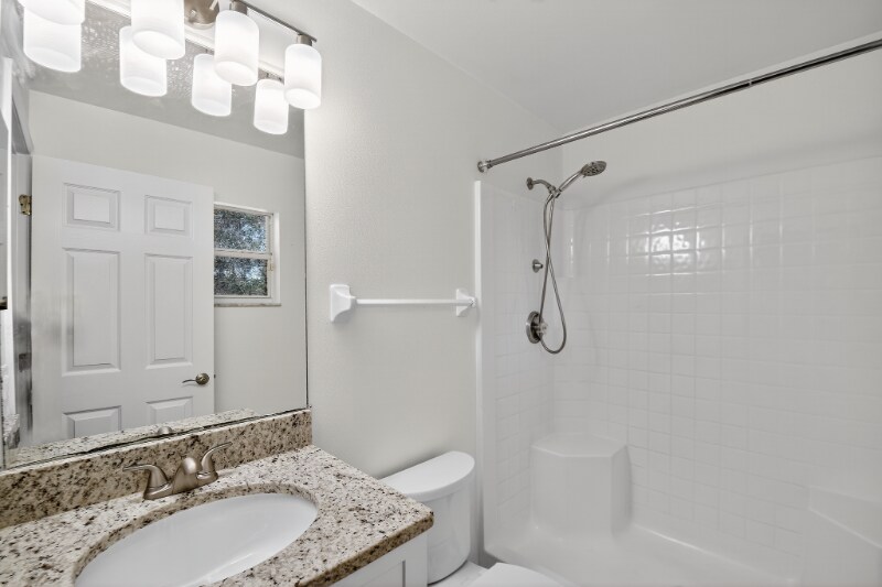 Building Photo - 4 Starling Dr