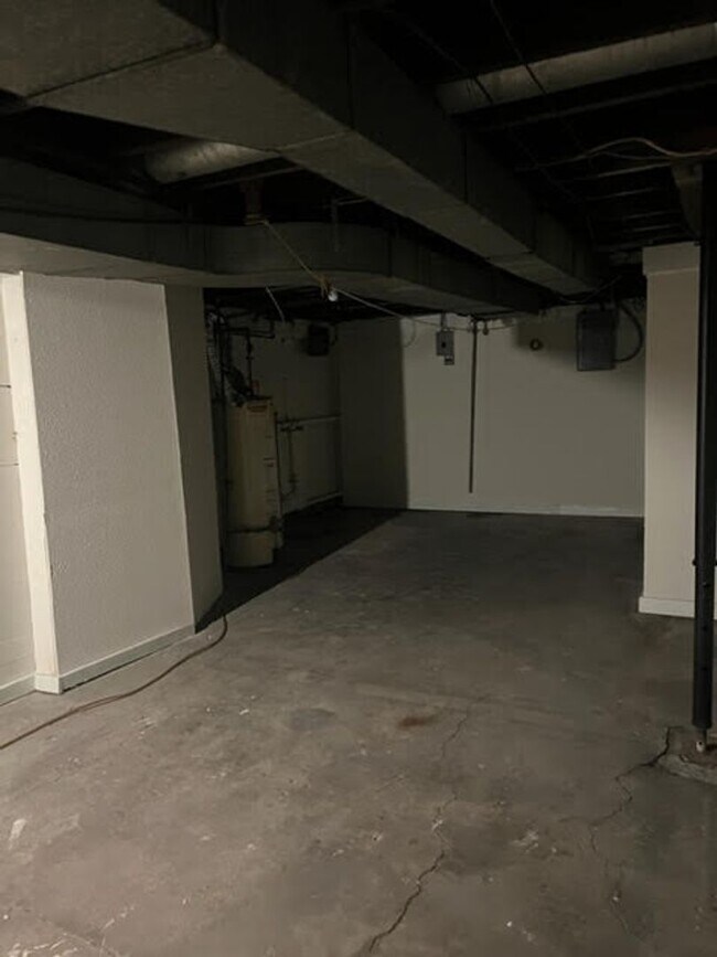 Building Photo - 1843-1845 W 3rd St