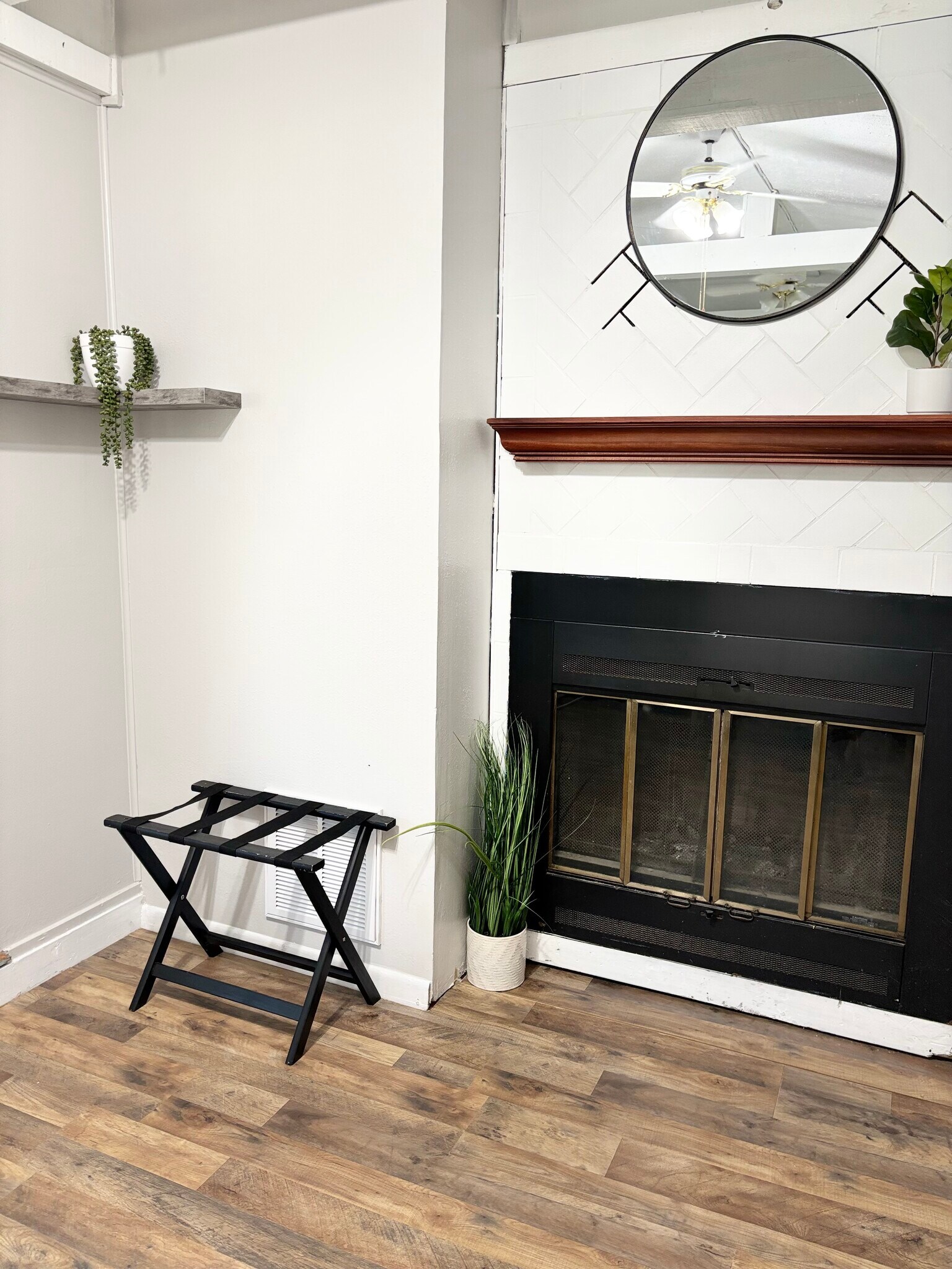 Building Photo - 418 Savannah Dr