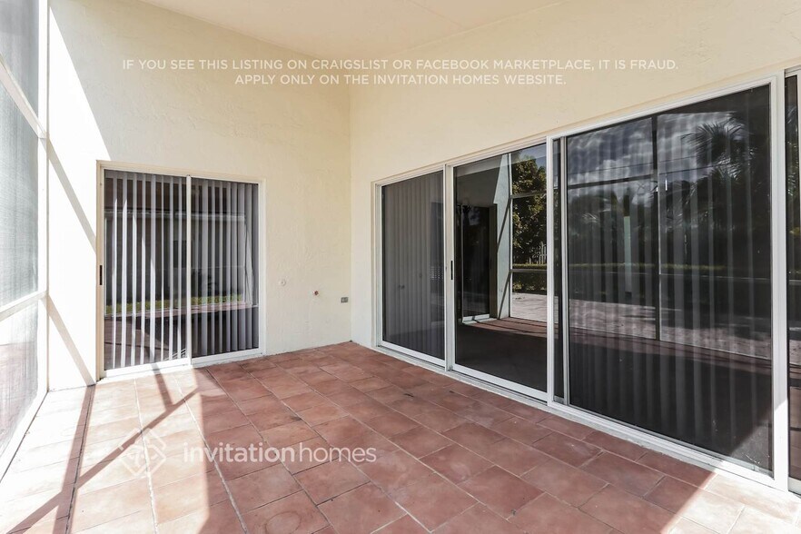 Building Photo - 9474 Aegean Dr