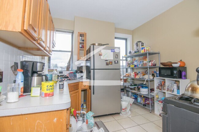 Building Photo - HOT ALLSTON LISTING!!!!