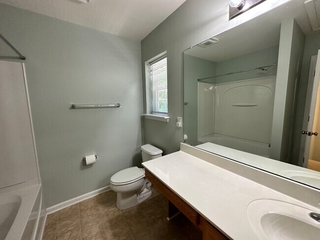 Building Photo - Exclusively Offered by Muse Realty Rentals...