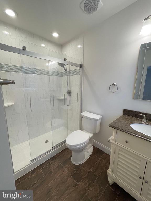 Building Photo - 9309 Main St