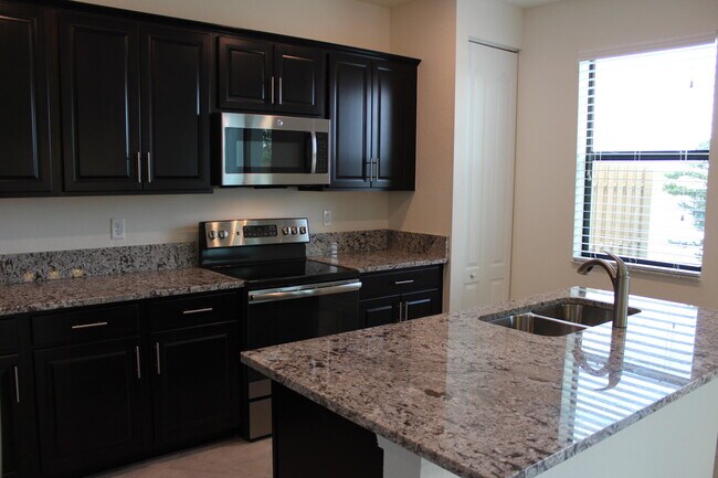 Building Photo - 12951 Anthorne Ln