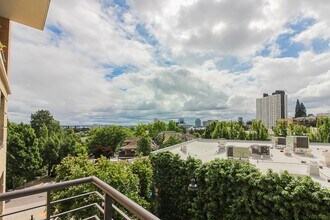 Building Photo - The Westover Condo