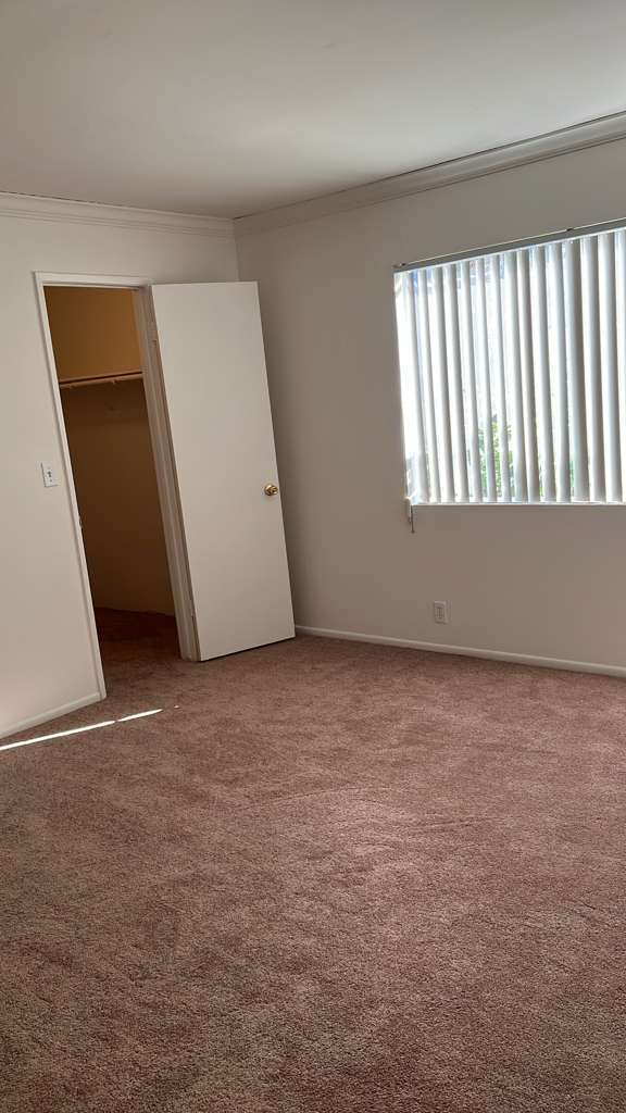 Building Photo - 507 S Orange Ave