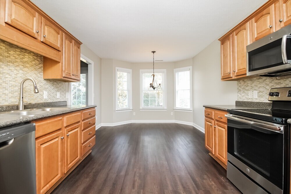Building Photo - 3750 Maya Dr