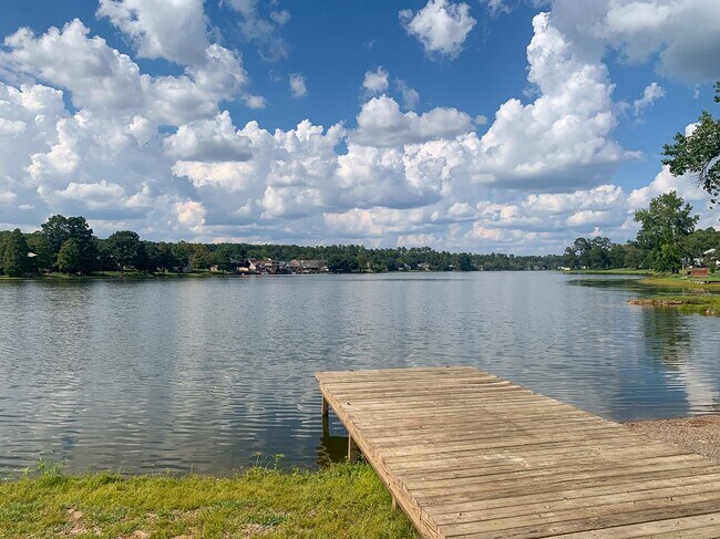 Building Photo - 226 Waters Edge