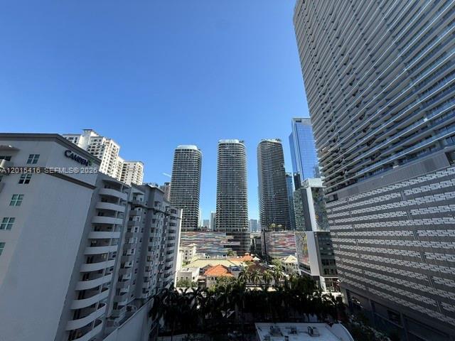 Building Photo - 1100 S Miami Ave