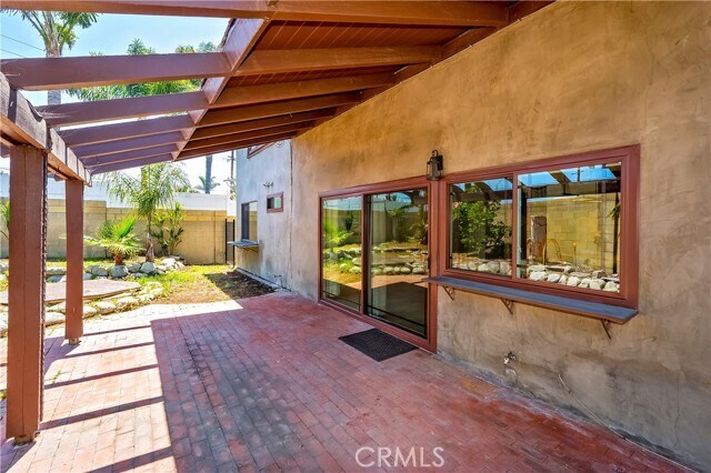 Building Photo - 9462 Pier Dr