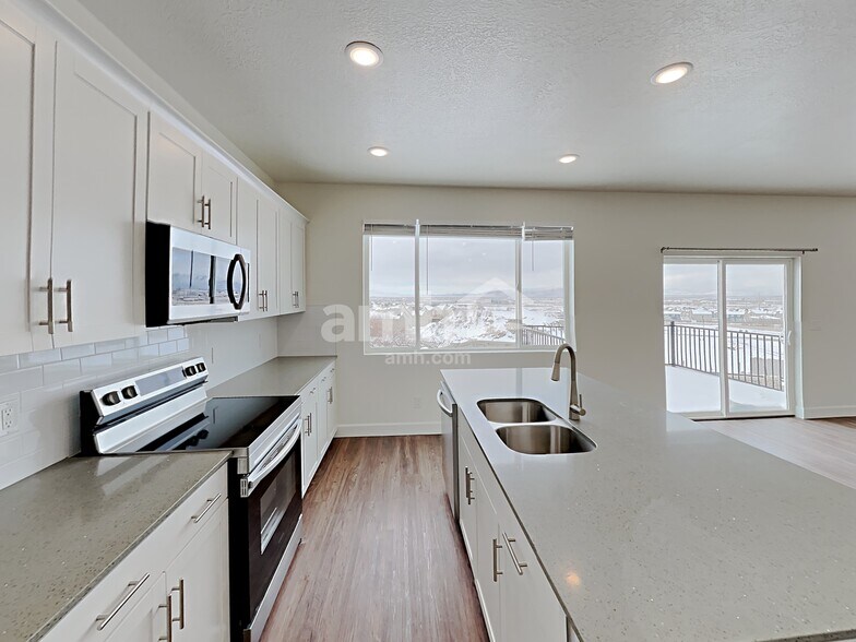 Building Photo - 1287 N Wagon Wy