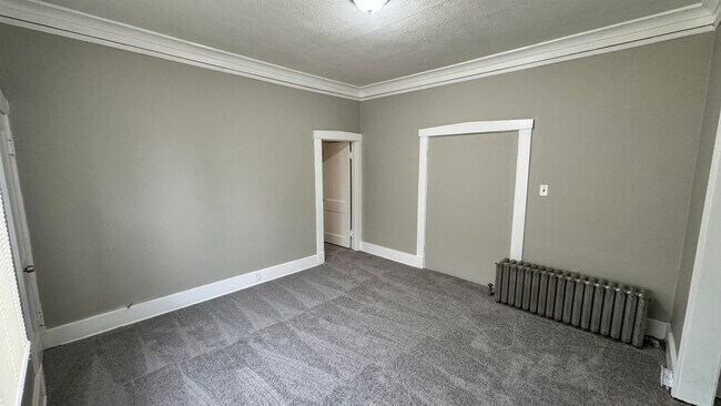 Building Photo - 1114 Azalia St