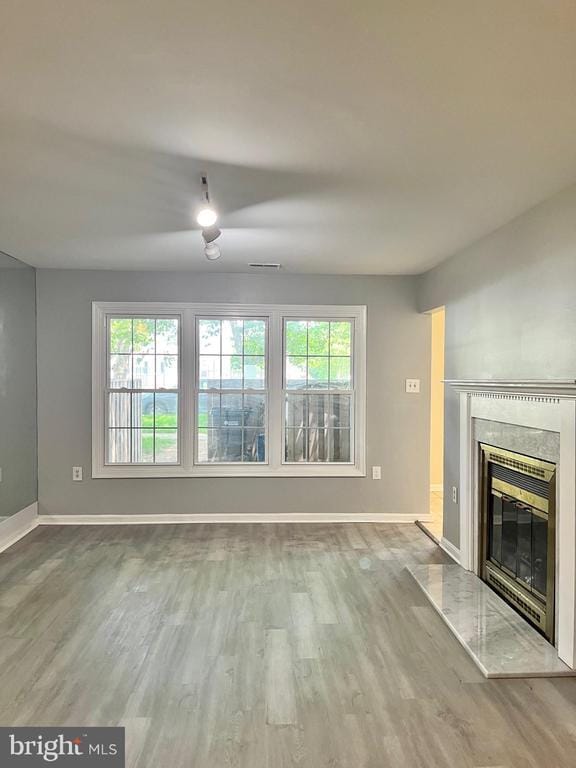Building Photo - 7572 Belle Grae Dr