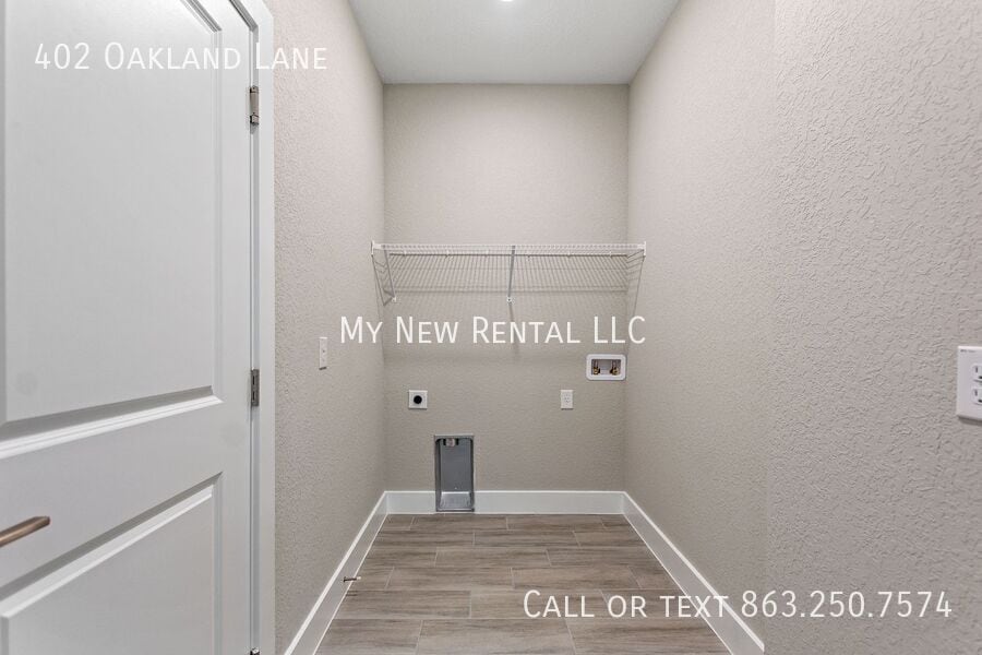 Building Photo - 402 Oakland Ln