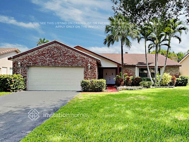 Building Photo - 6625 NW 48th Manor