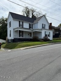 Building Photo - 4 Bedroom 2 Bath in Bristol, TN
