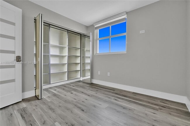 Building Photo - 5880 Collins Ave