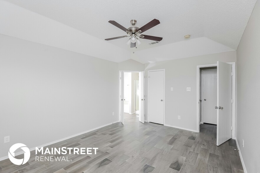 Building Photo - 517 Bretts Way
