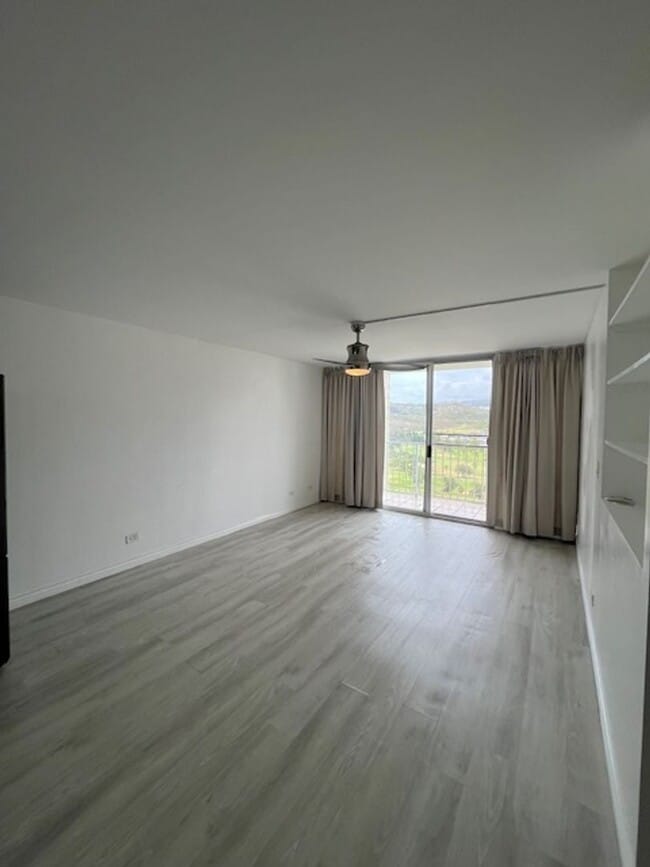 Primary Photo - Greenwood 2 Bed/1.5 bath Apartment with 1 ...