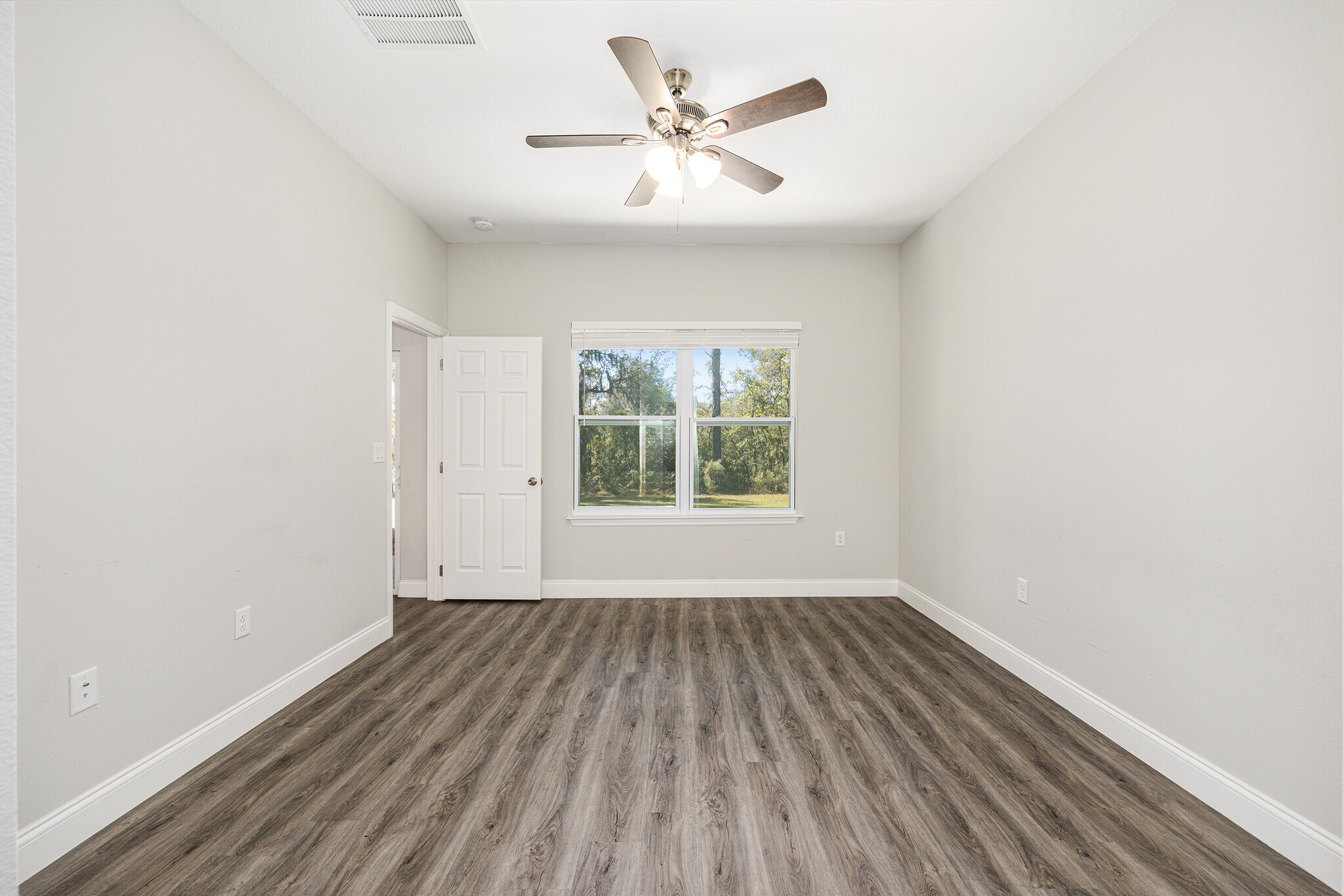 Building Photo - 5998 SW 154th Street Rd