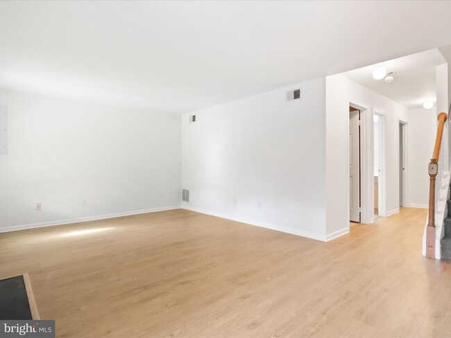 Building Photo - 6751 Cardinal Woods Ct