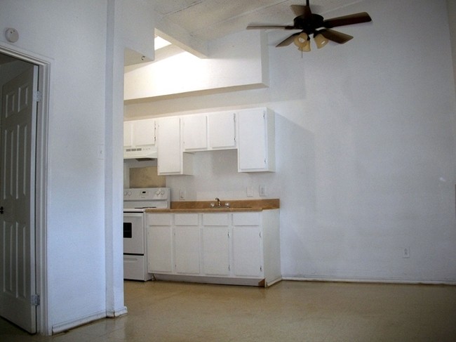 Living Area - Hampshire Terrace