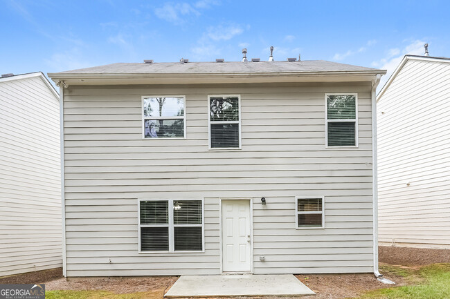 Building Photo - 9422 Lakeview Rd
