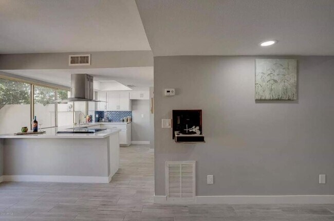 Building Photo - 4678 N 19th Ave