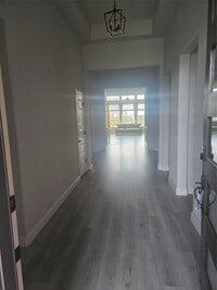 Building Photo - 320 Bitterroot Ct