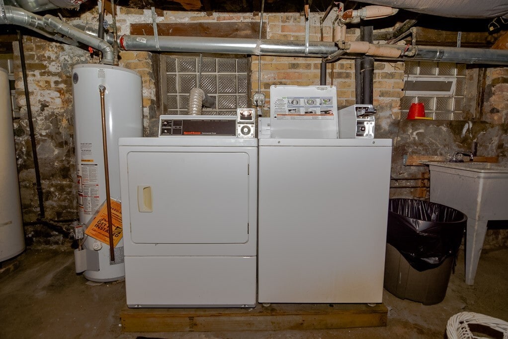 Building Photo - 1739 W Huron St