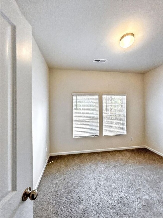Building Photo - 1393 Karriker Ln