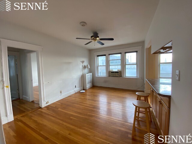 Primary Photo - 1697 Cambridge St
