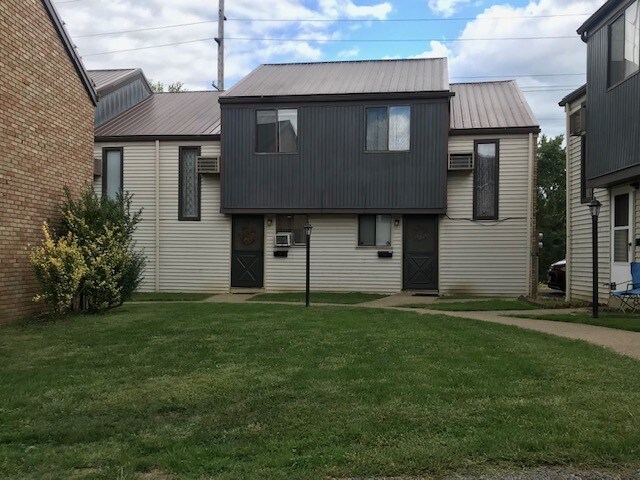 Building Photo - 1020 Broadway St