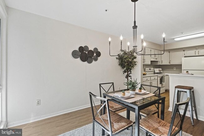 Building Photo - 5006 Dorsey Hall Dr