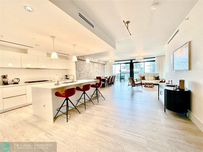 Building Photo - 2101 S Surf Rd