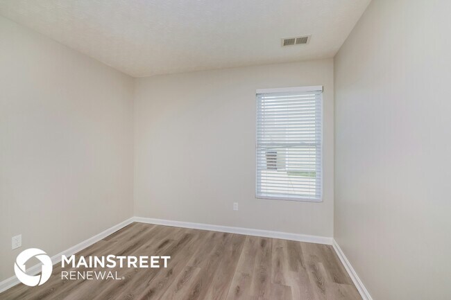 Building Photo - 5817 Bannon Crossings Dr