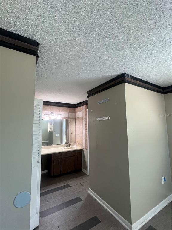 Building Photo - 1824 N Hiawassee Rd