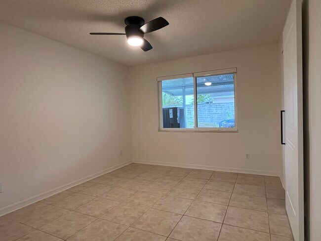 Building Photo - 127 Rio Del Mar St