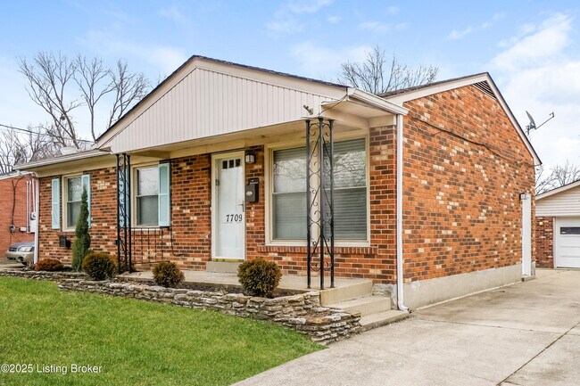 Building Photo - 7709 Mango Dr
