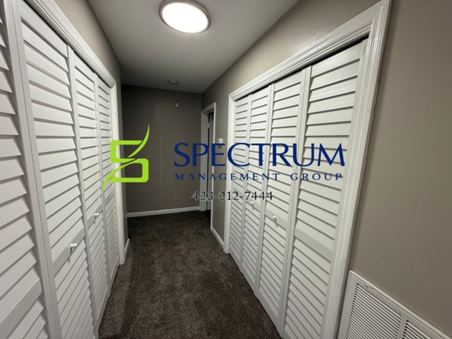 Building Photo - 828 Andy St