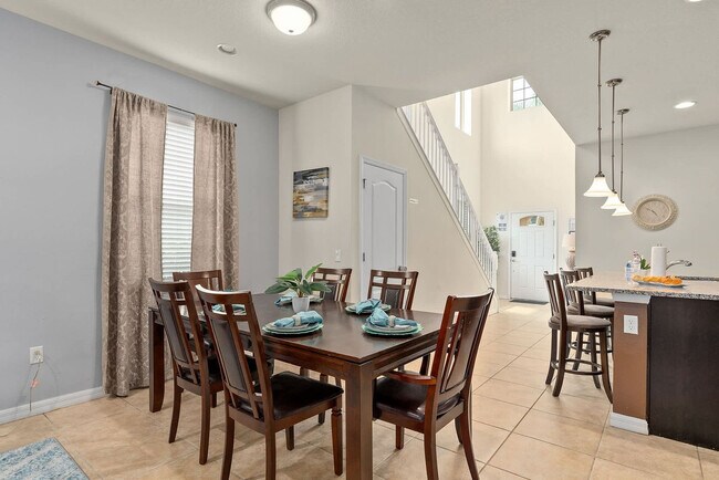 Building Photo - 9042 Rhodes St