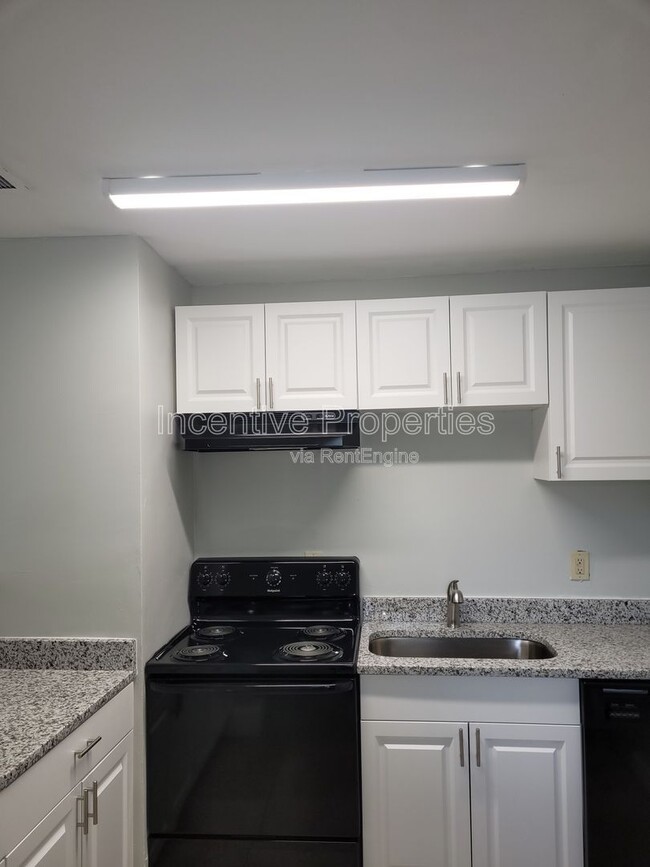 Building Photo - 7726 Pomelo Dr