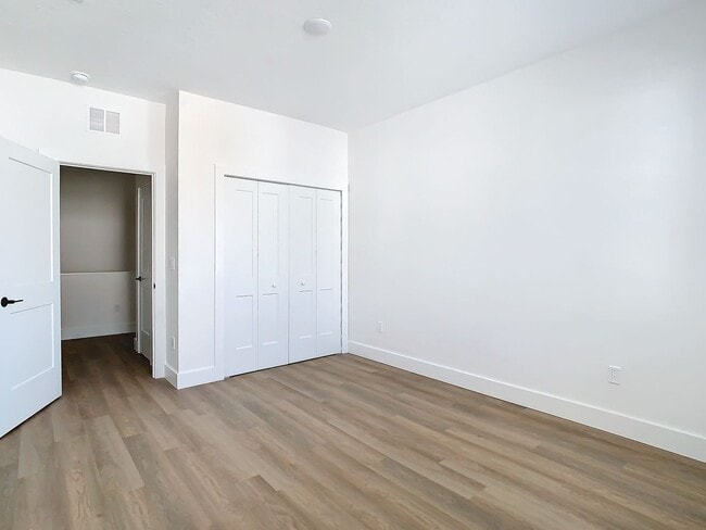 Building Photo - Malena Park - Brand New Townhouse Availabl...