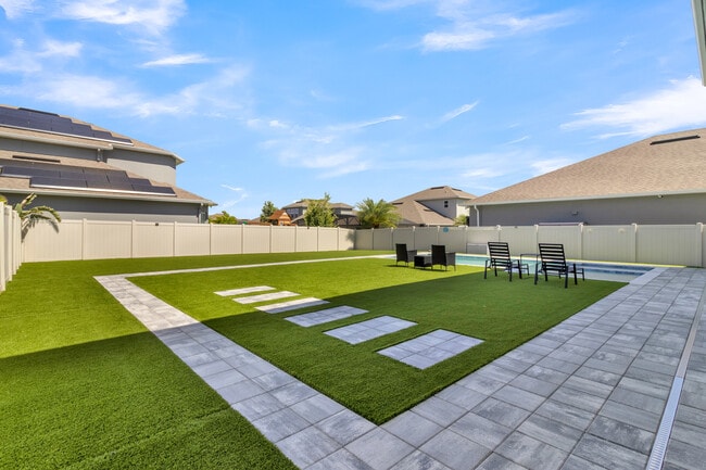 Building Photo - 5404 Golden Apple Dr