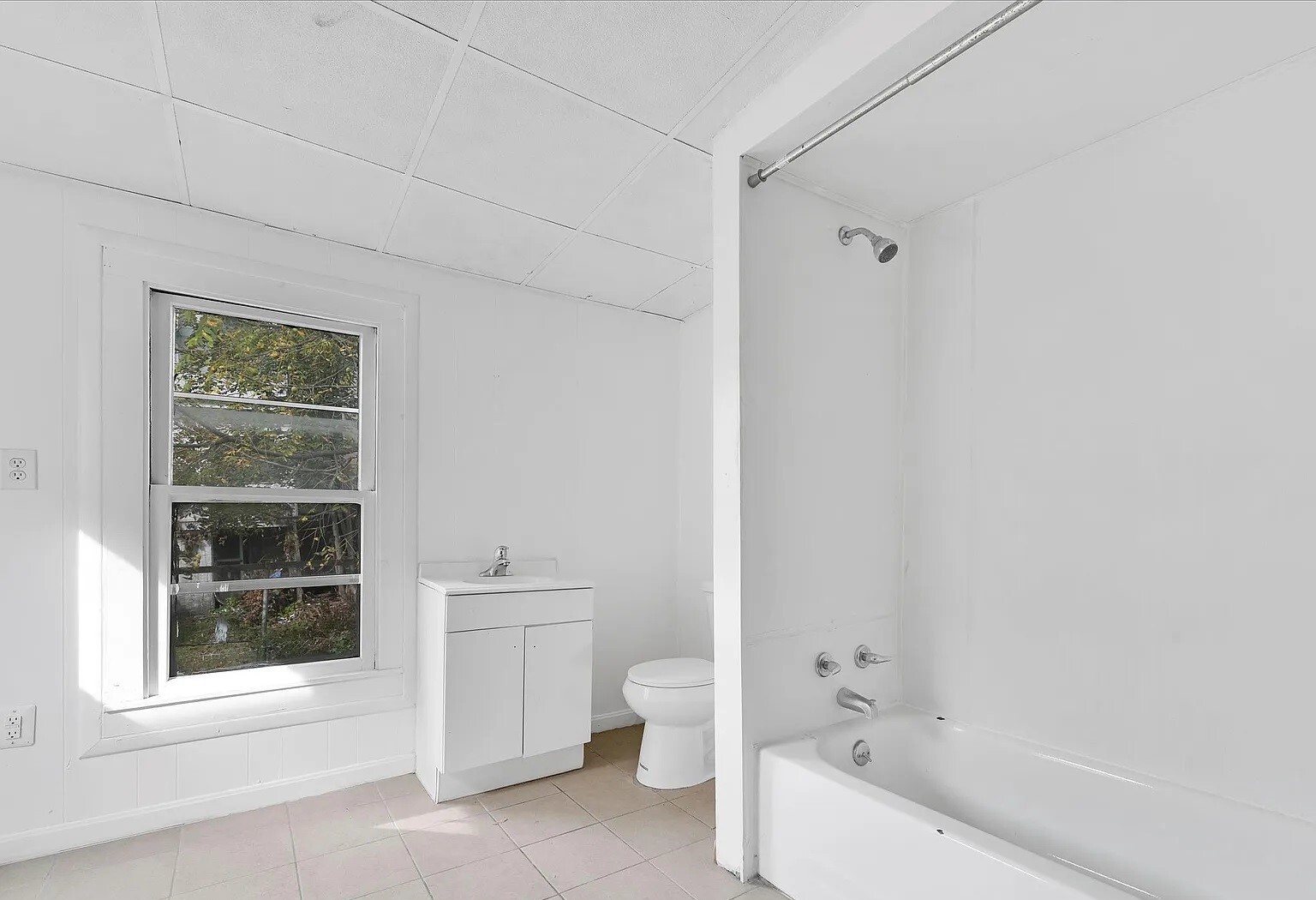 Building Photo - 18 S Lehigh St