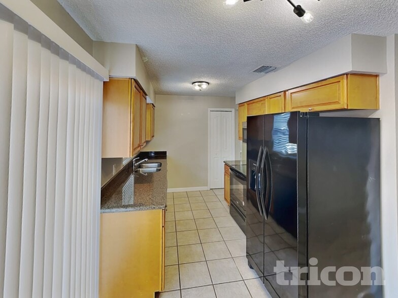 Building Photo - 11116 Stafford Ln