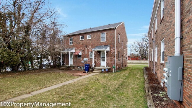 Building Photo - 2911 Sullivant Ave